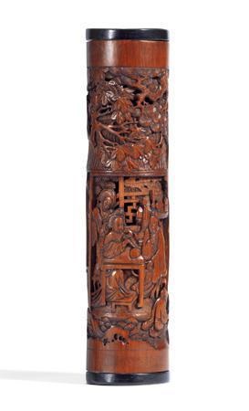 清竹雕人物故事纹香筒Qing Dynasty A CARVED BAMBOO CANISTER